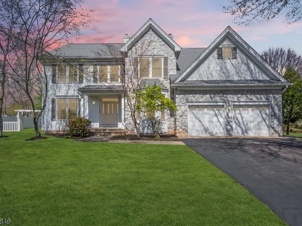 64 Bradley Ln, Bridgewater Twp., NJ 08807