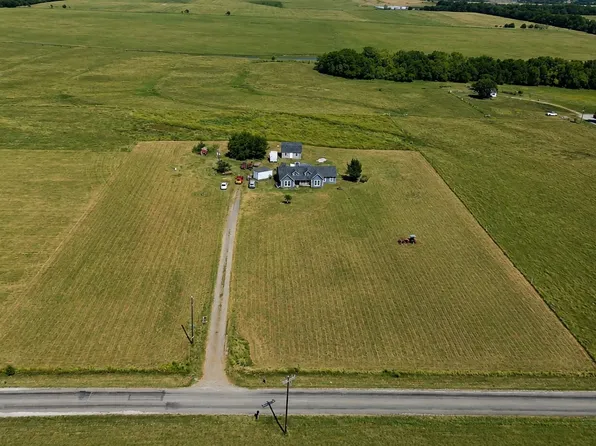 5304 E Line Rd, Whitewright, TX 75491