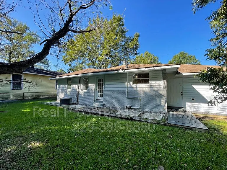 9642 Lewis St — Photo 21