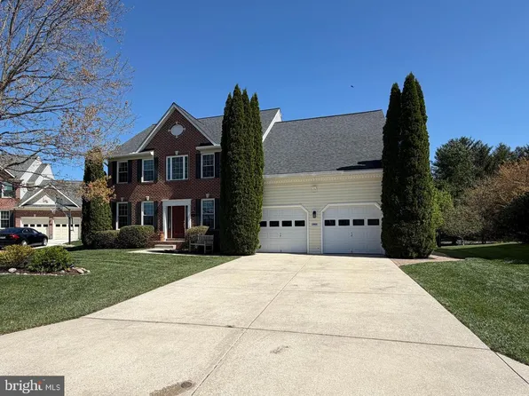 749 Rustling Leaf Ct, Eldersburg, MD 21784
