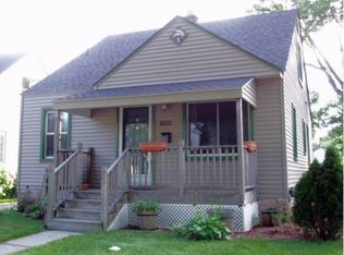 3221 Wakefield Rd, Berkley, MI 48072