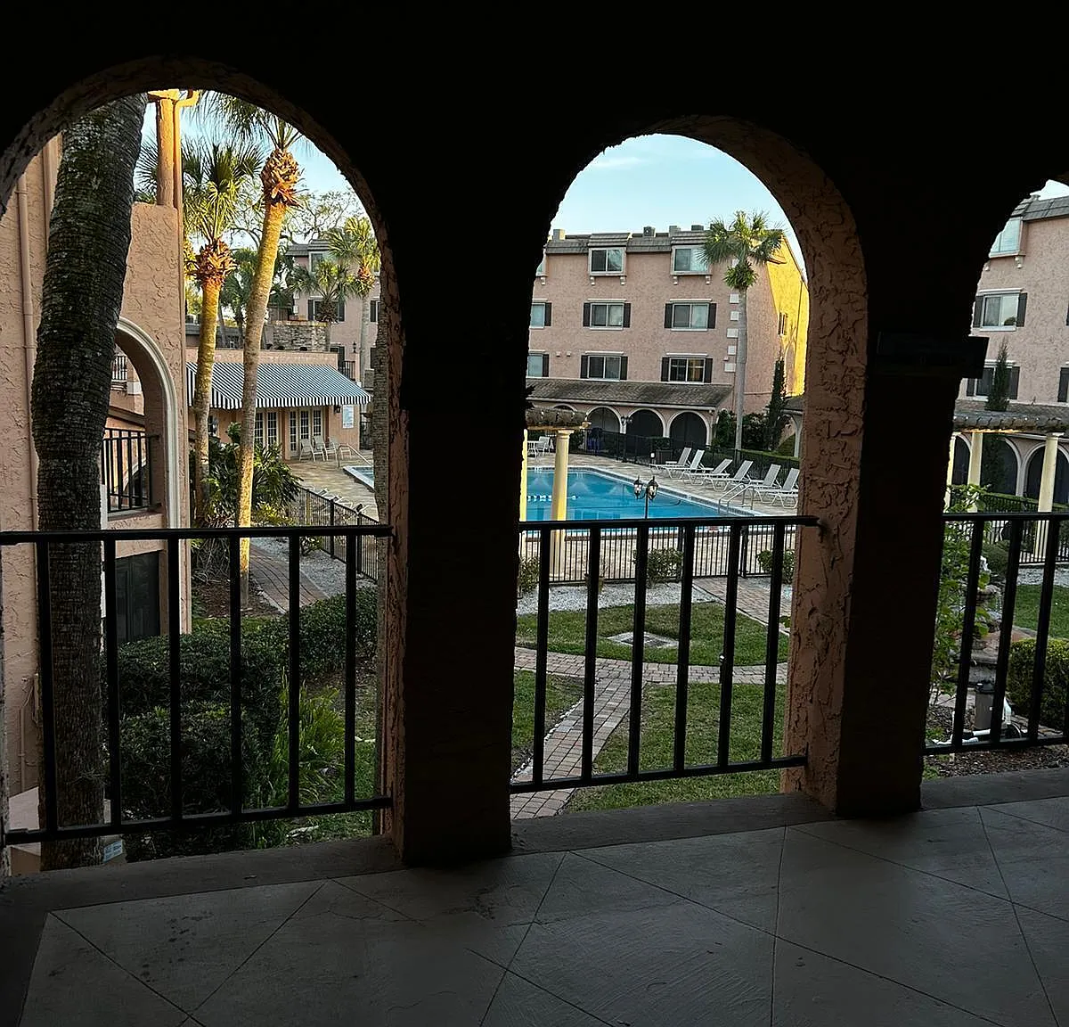 3 bed, 2.0 bath, 1276 sqft, $1,800 — Photo 4