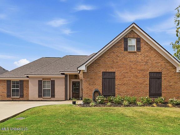 2nd image of 378 Austin Cir