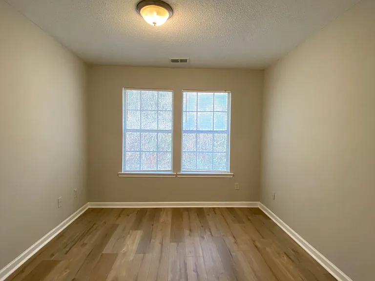 3615 Ginnis Ct SW #8 — Photo 15