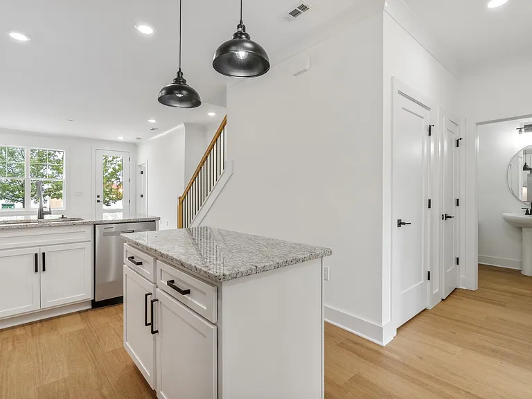 4603 1/2 Malone Ct — Photo 10