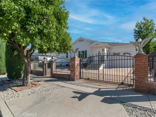 17706 Collins St, Encino, CA 91316