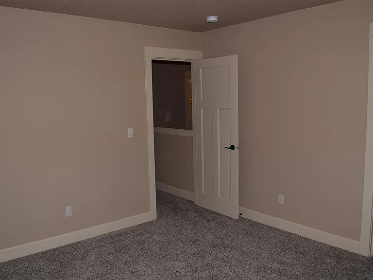 14632 Catalpa Way — Photo 10