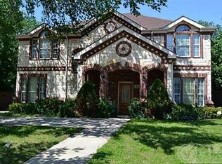 419 Gilbert Rd, Irving, TX 75061