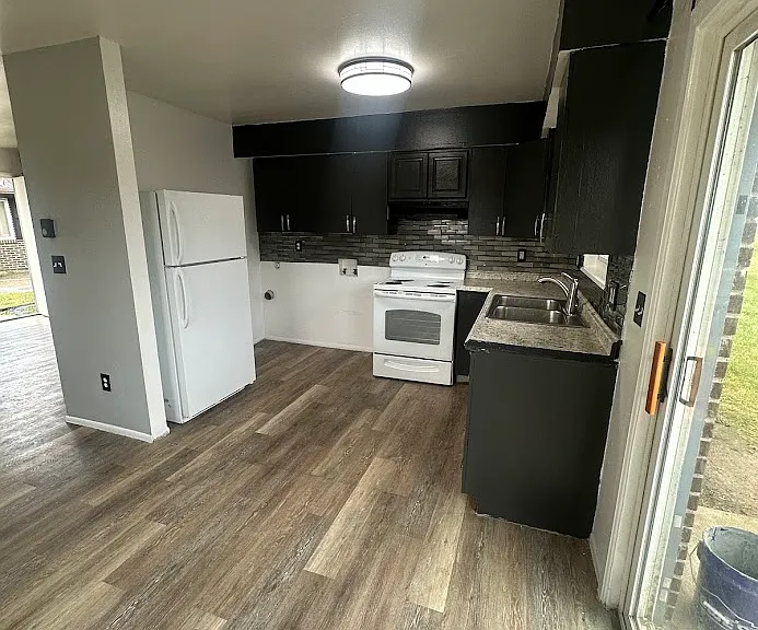 4365 Powell Rd #1 — Photo 1