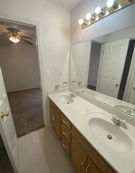 241 Tree Line Dr — Photo 15
