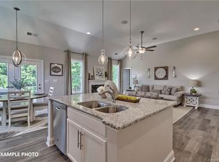 334 Willow Tree Dr, Rock Hill, SC 29732