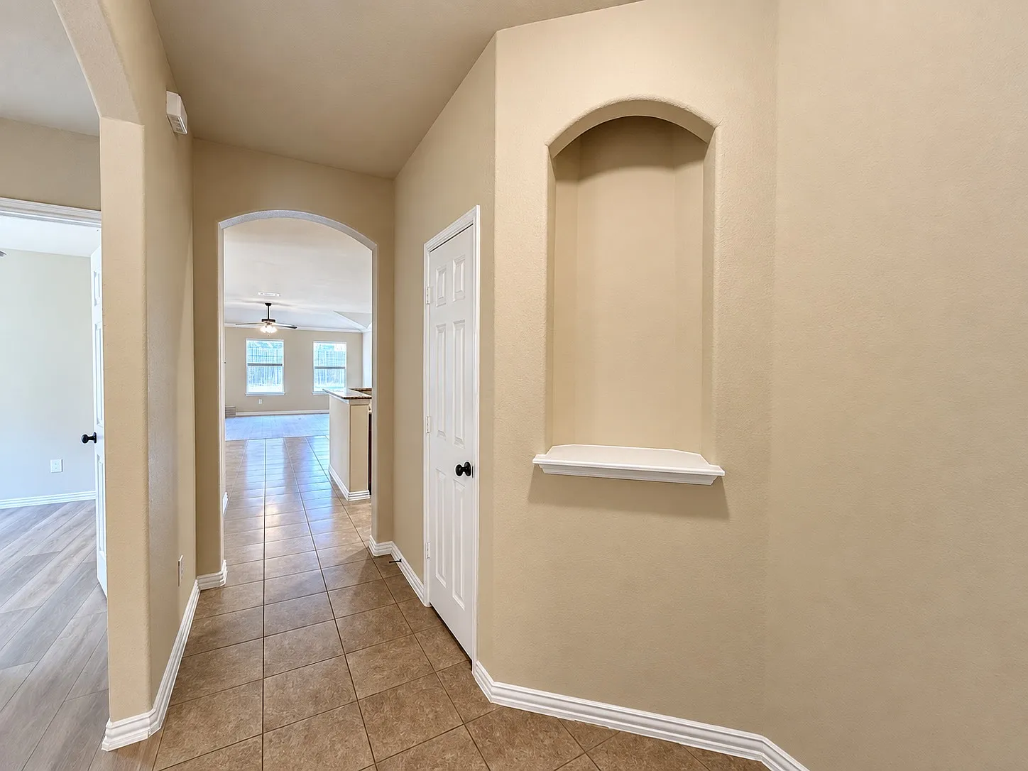 3 bed, 1697 sqft, $2,150 — Photo 2