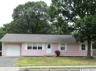 823 Beaver Dam Rd, Point Pleasant Beach, NJ 08742