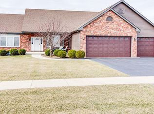 3263 Comstock Ave, Dekalb, IL 60115