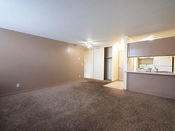 3rd image of 2912 Harriet Ave APT 103