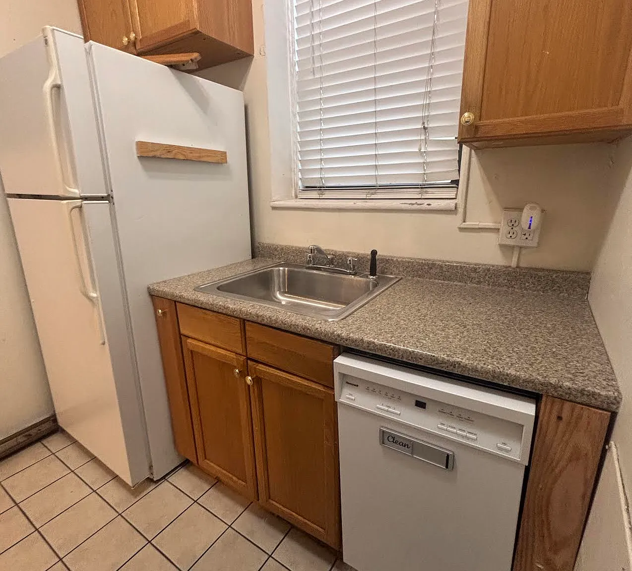 2 bed, $3,500 — Photo 3