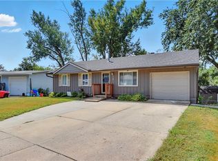 415 Fairlane St, Lansing, KS 66043
