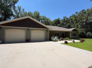 2515 Anthony Ave, Mitchell, SD 57301