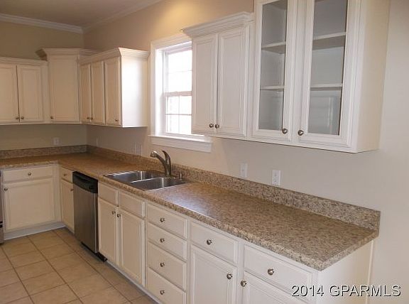 3rd image of 1031 Dearborn Ct