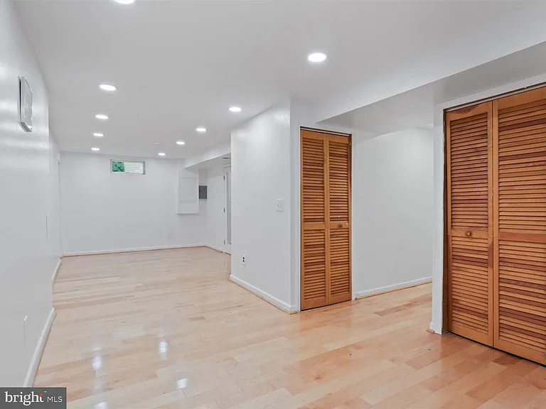 8463 Monarch Ct — Photo 50