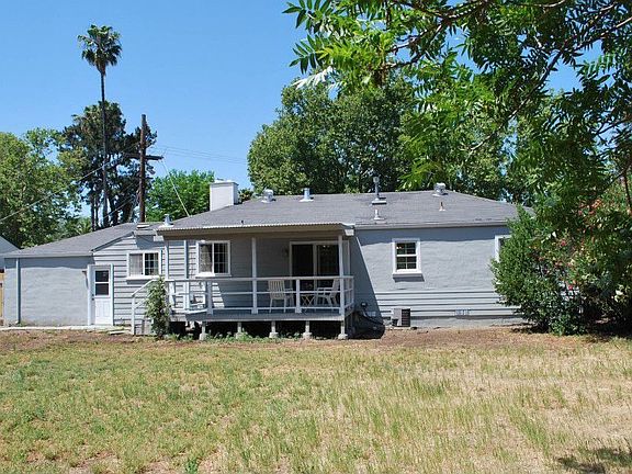 3rd image of 1039 Esther Dr