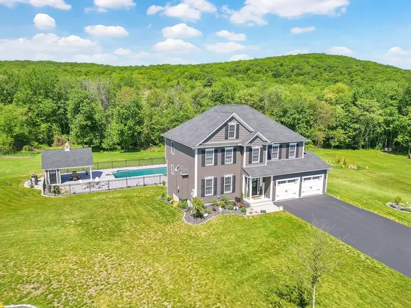10 Julia Way, Wilbraham, MA 01095