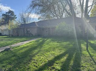 225 Carlin Ct, Hartland, WI 53029