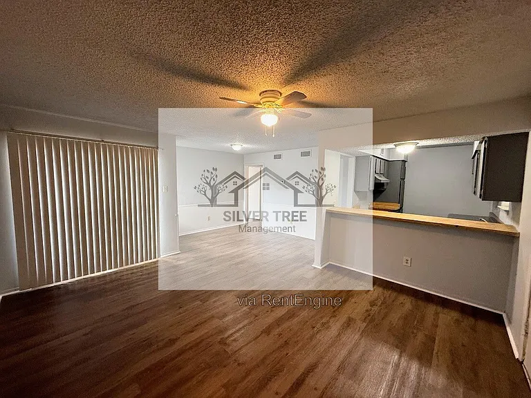 4820 Wellesley Ave #A — Photo 2