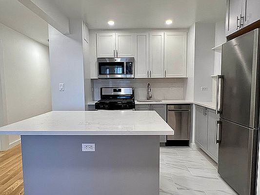 1st image of 150 E 18th St #12NO