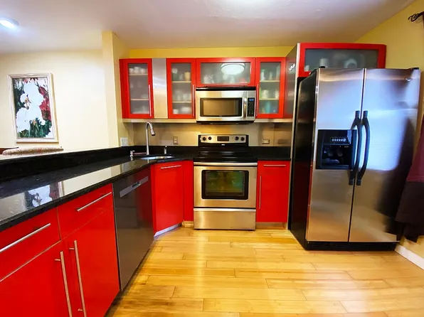 1027 Pine Isle Ln, Naples, FL 34112