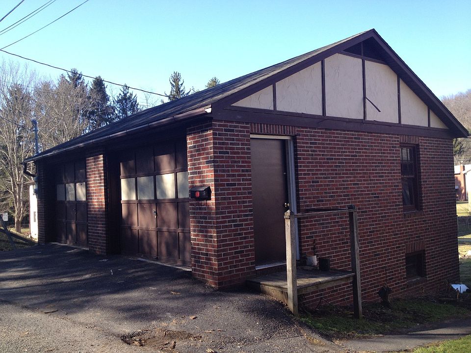 2nd image of 120 Dayton Park Rd