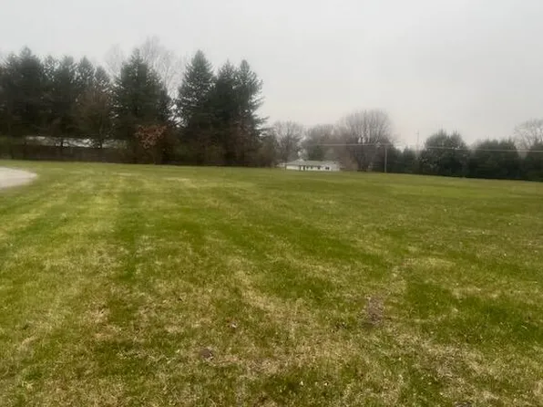 458 S Church St, Coloma, MI 49038