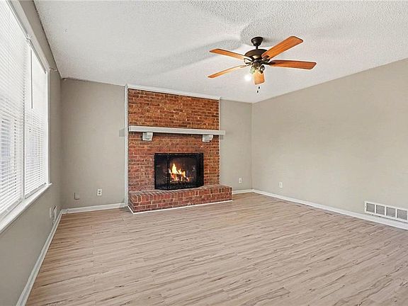 3rd image of 4460 Marjorie Rd