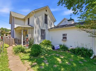 2015 Lucas St, Muscatine, IA 52761
