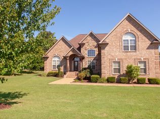 114 Springfield Dr, Lebanon, TN 37087