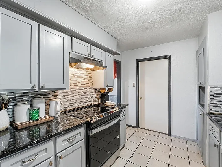 6203 Sunnygate Dr — Photo 7