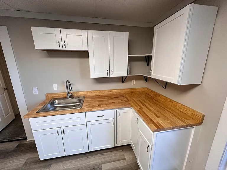 110 N Grant Ave — Photo 7