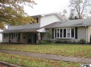 508 Lawrence Dr, Harrisburg, PA 17109