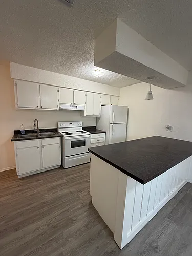 324 S San Eduardo Ave #1 Photo 1