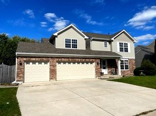 21040 Zausa Dr, Crest Hill, IL 60403