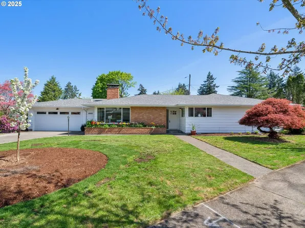 14305 NE Sacramento St, Portland, OR 97230