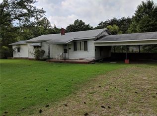 5020 Foster Rd, Cleveland, NC 27013