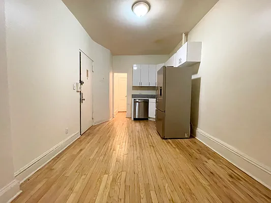 Rented by Douglas Elliman | media 39