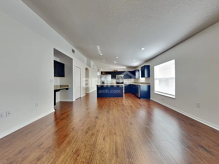 1002 Cristelle Jean Dr — Photo 5