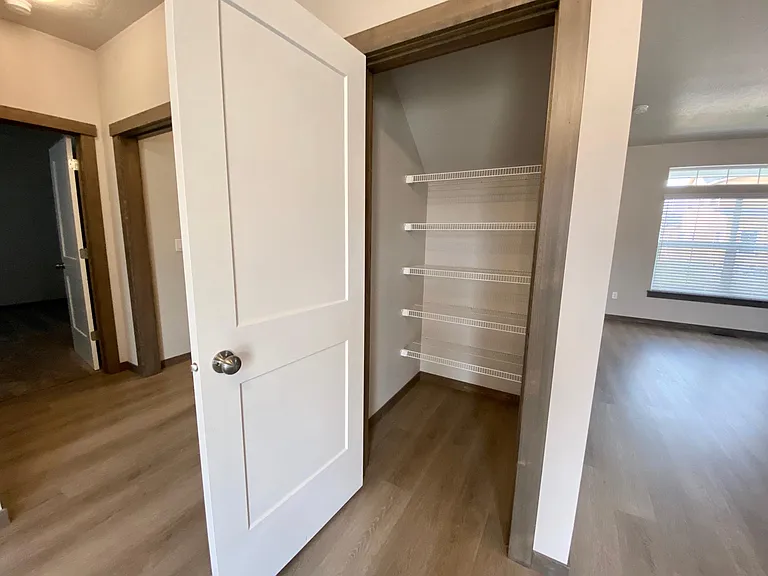 4354 N Donovan Ln — Photo 8