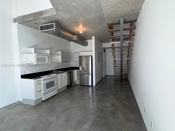 690 SW 1st Ct APT 1212, Miami, FL 33130
