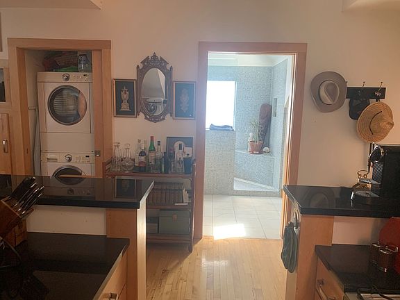 5th image of 2749 Colfax Ave S #3