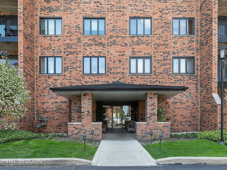1st image of 9377 Landings Ln Unit 206