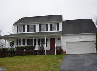 12016 Stonehenge Dr, Fredericksburg, VA 22407
