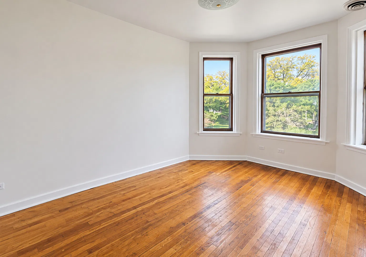 2 bed, 1.0 bath, $1,500 — Photo 2